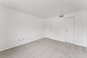 Sussex Dr-S1012-025.jpg