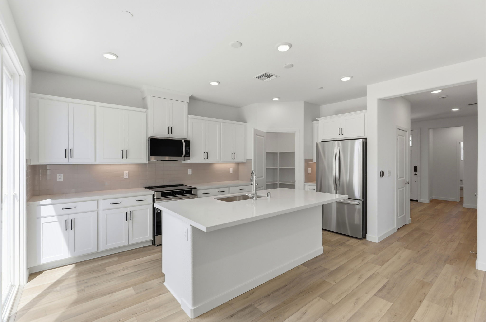 012_F8_2653 Briones Dr