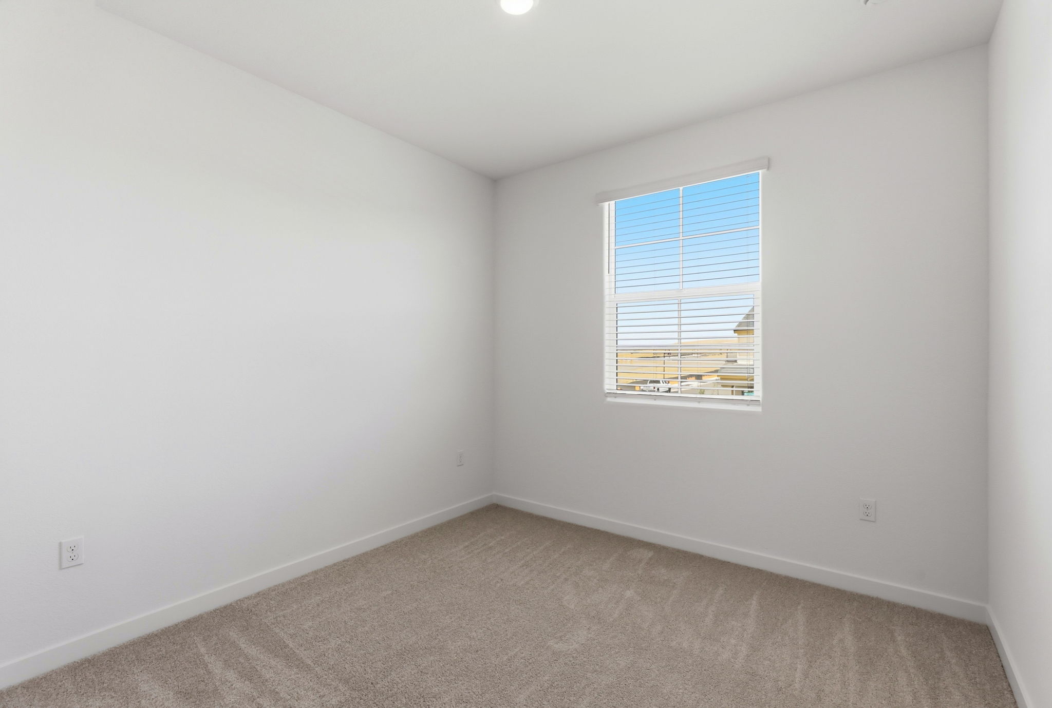 018_F8_2653 Briones Dr