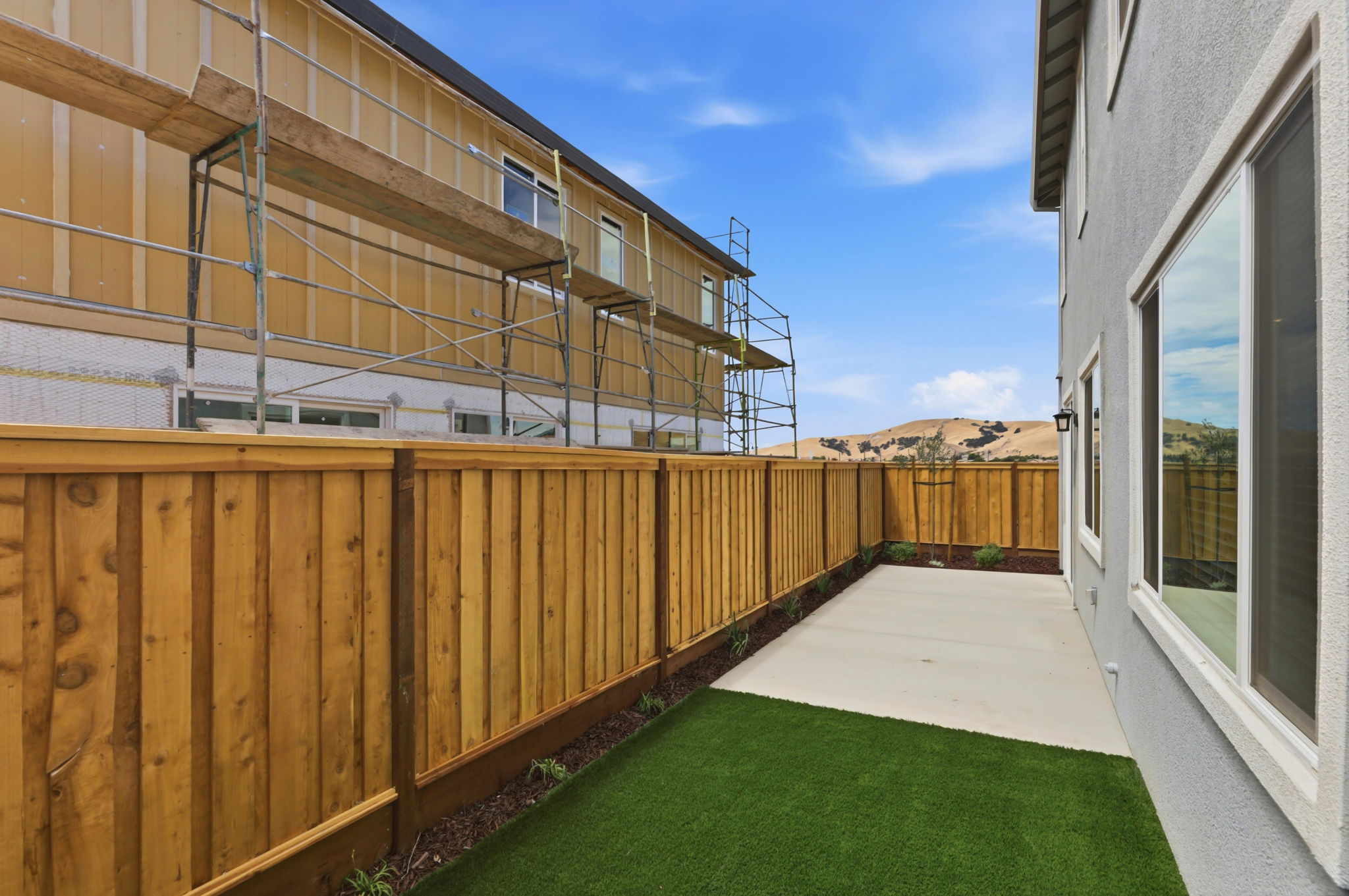 036_F8_2653 Briones Dr