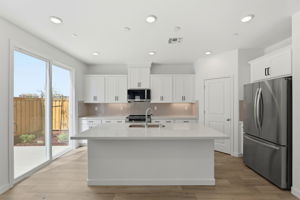 013_F8_2653 Briones Dr