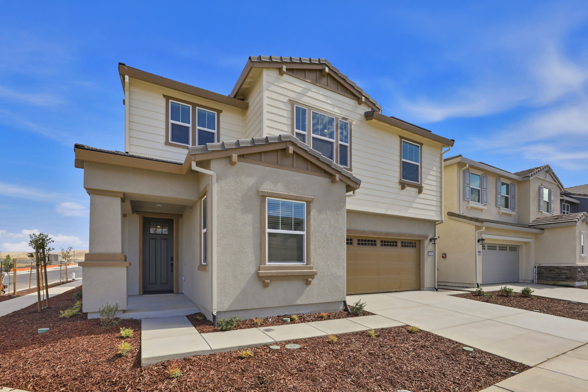 004_F8_2654 Briones Dr
