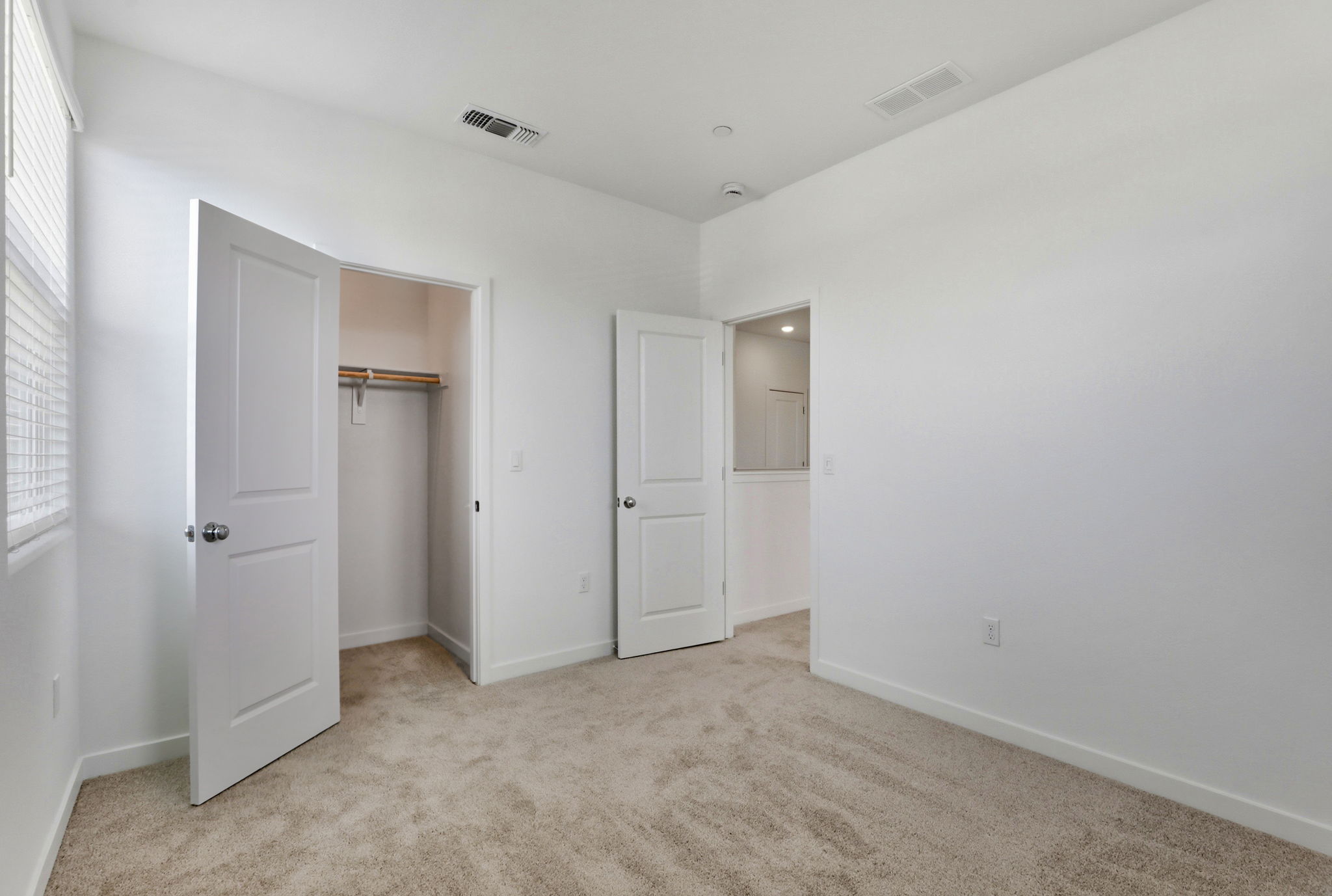 020_F8_2654 Briones Dr