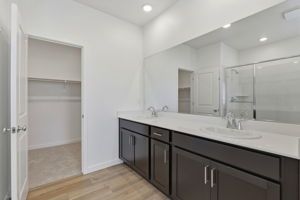 033_F8_2654 Briones Dr
