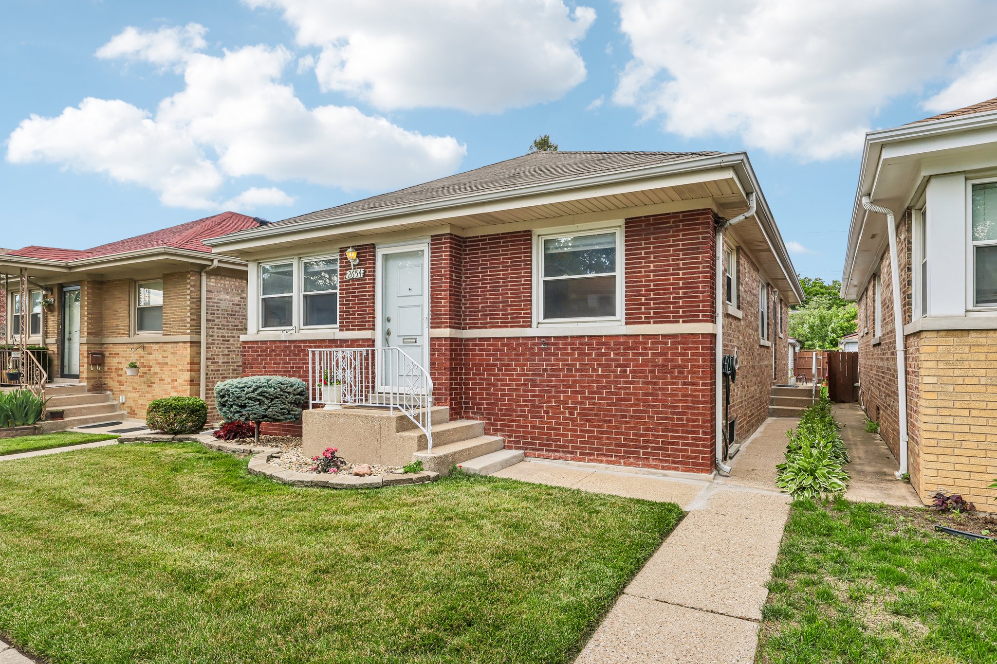 W Catalpa Ave-S1706-002.jpg