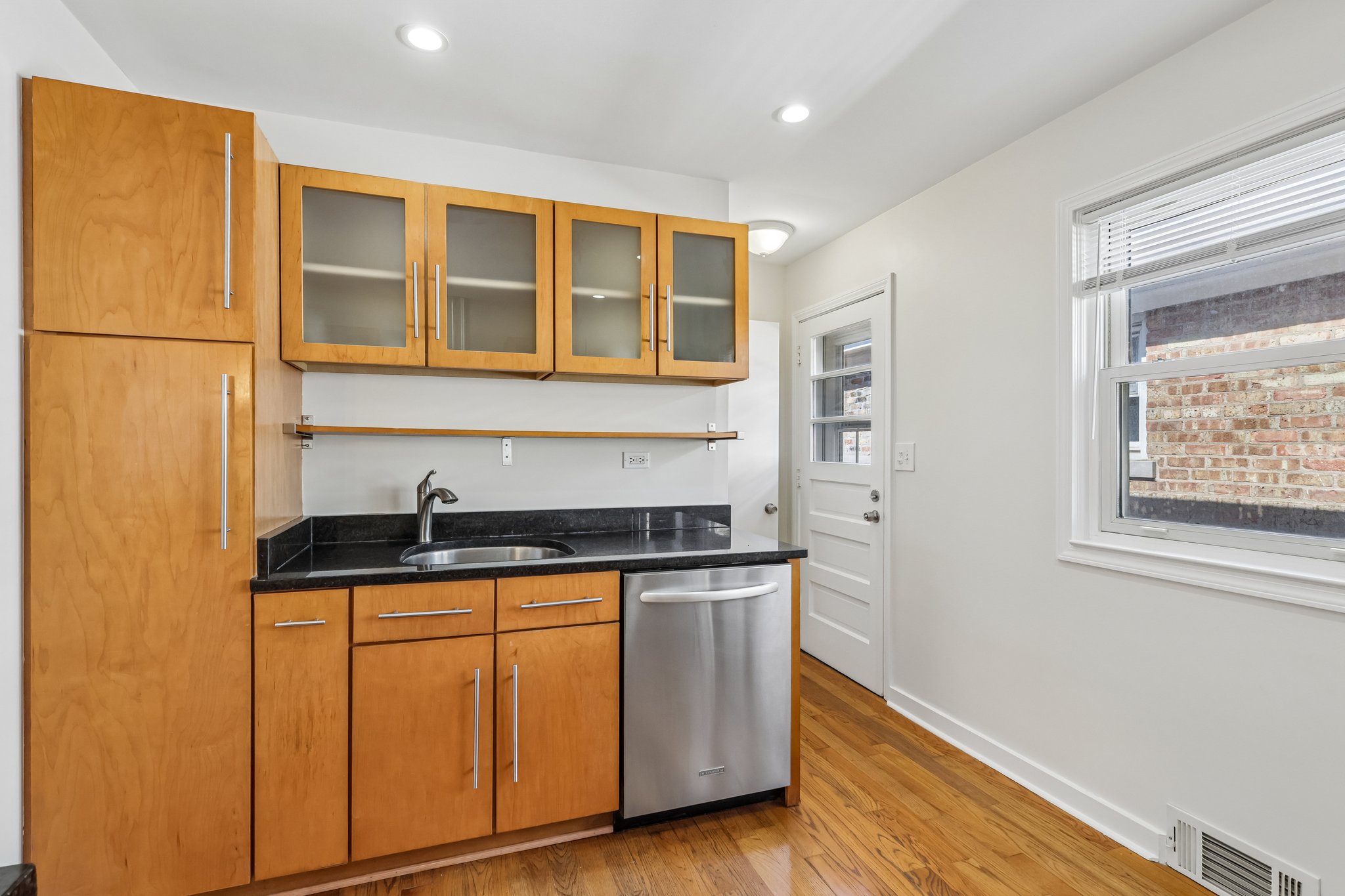 W Catalpa Ave-S1706-011.jpg