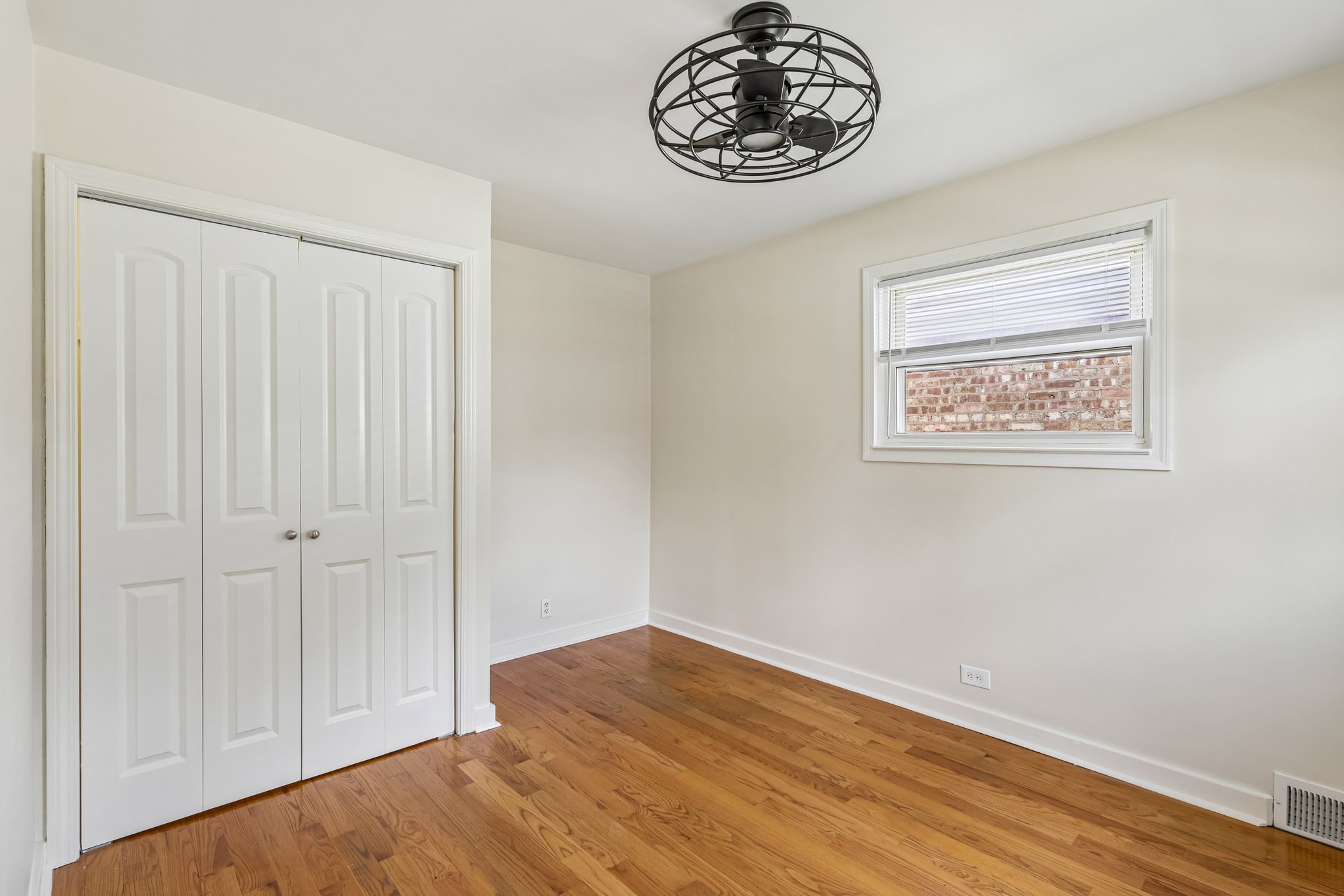 W Catalpa Ave-S1706-012.jpg