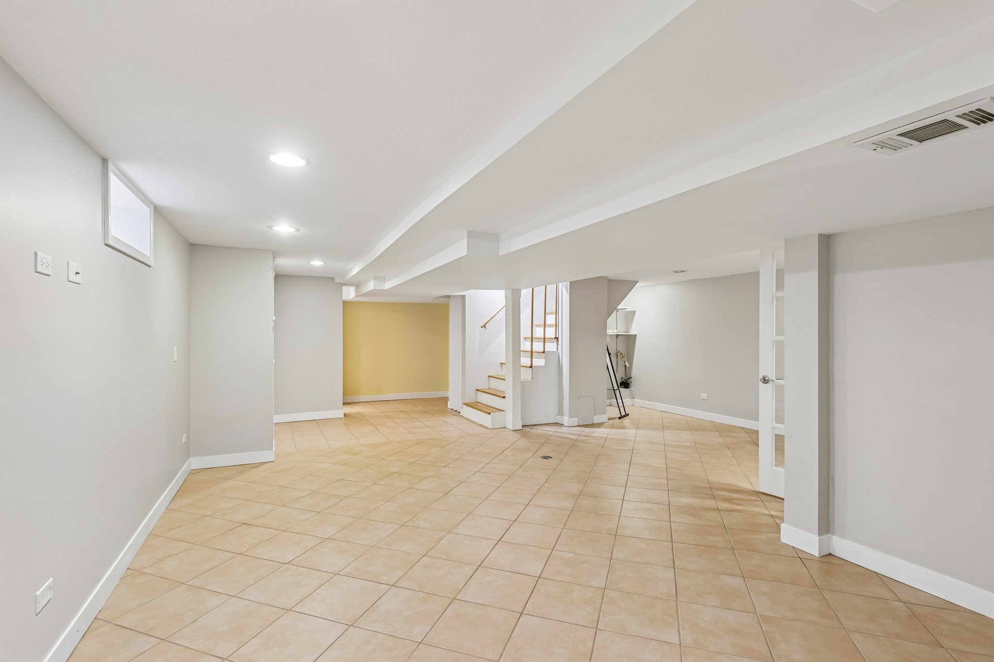 W Catalpa Ave-S1706-026.jpg