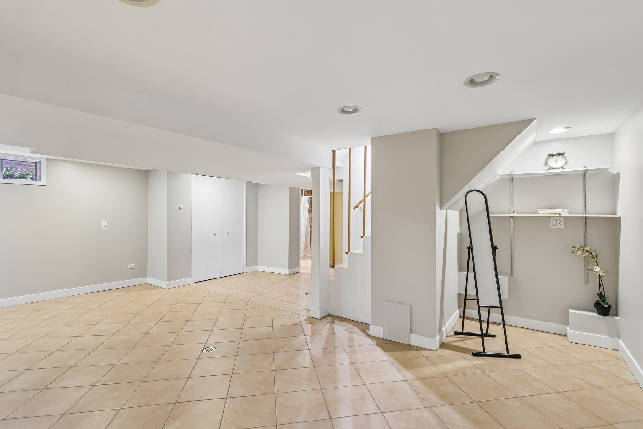 W Catalpa Ave-S1706-027.jpg