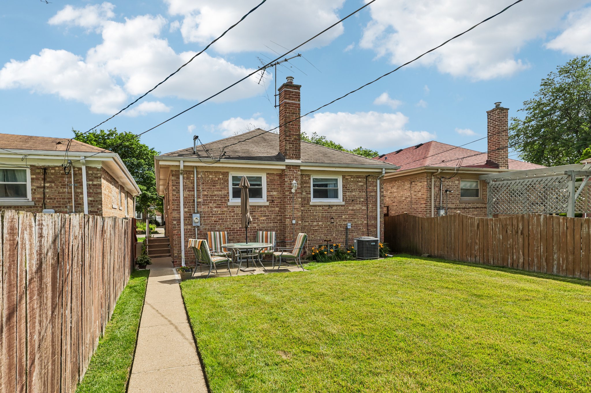 W Catalpa Ave-S1706-032.jpg