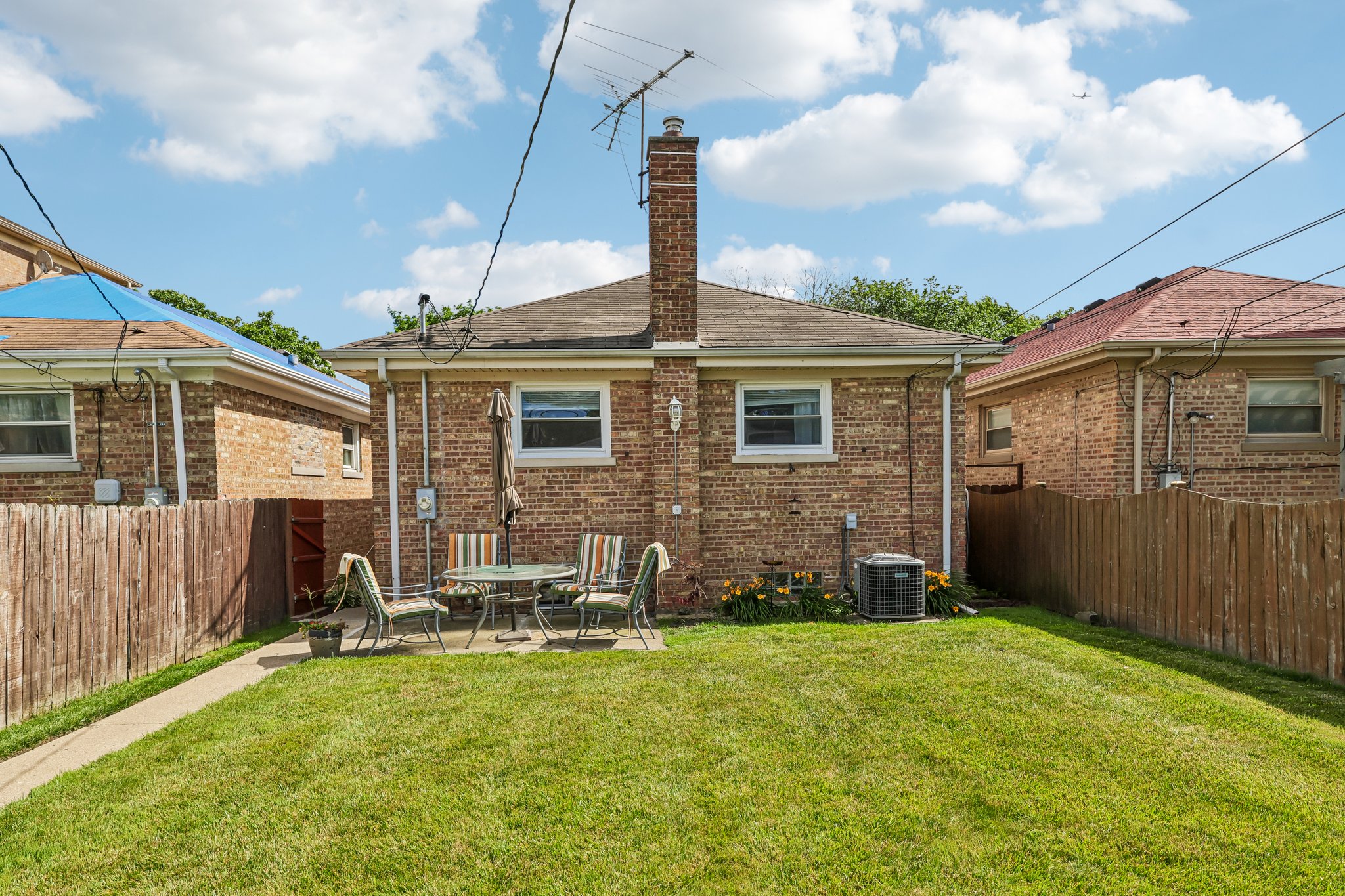 W Catalpa Ave-S1706-033.jpg