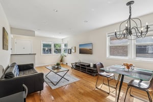 W Catalpa Ave-S1706-007.jpg
