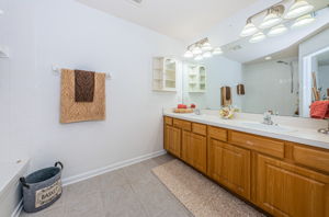 Master Bathroom1a