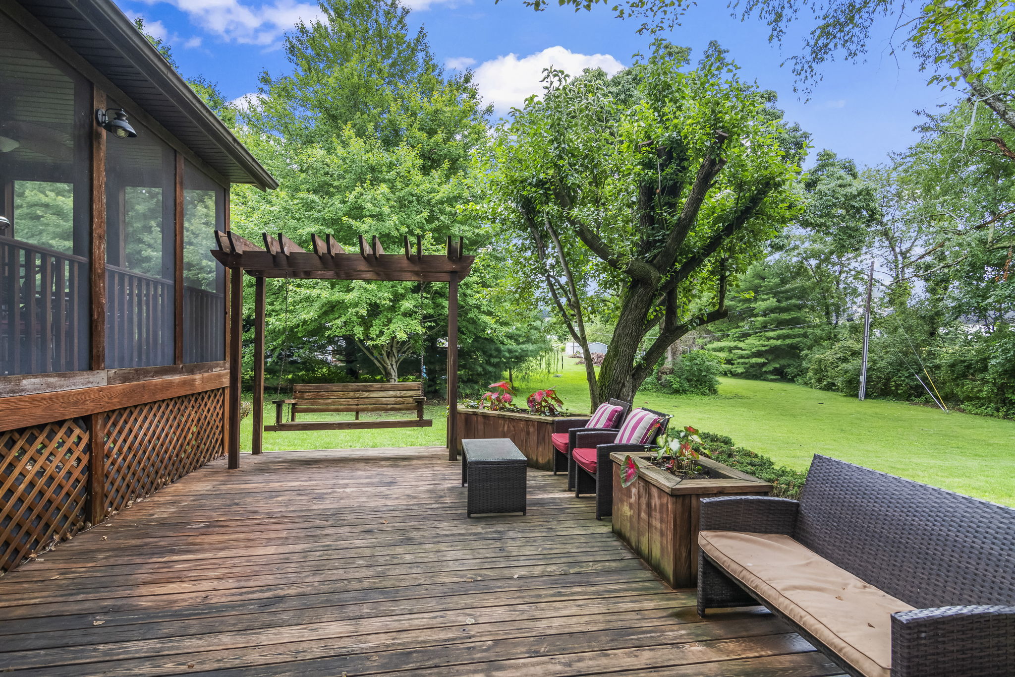 Screened-in Porch
