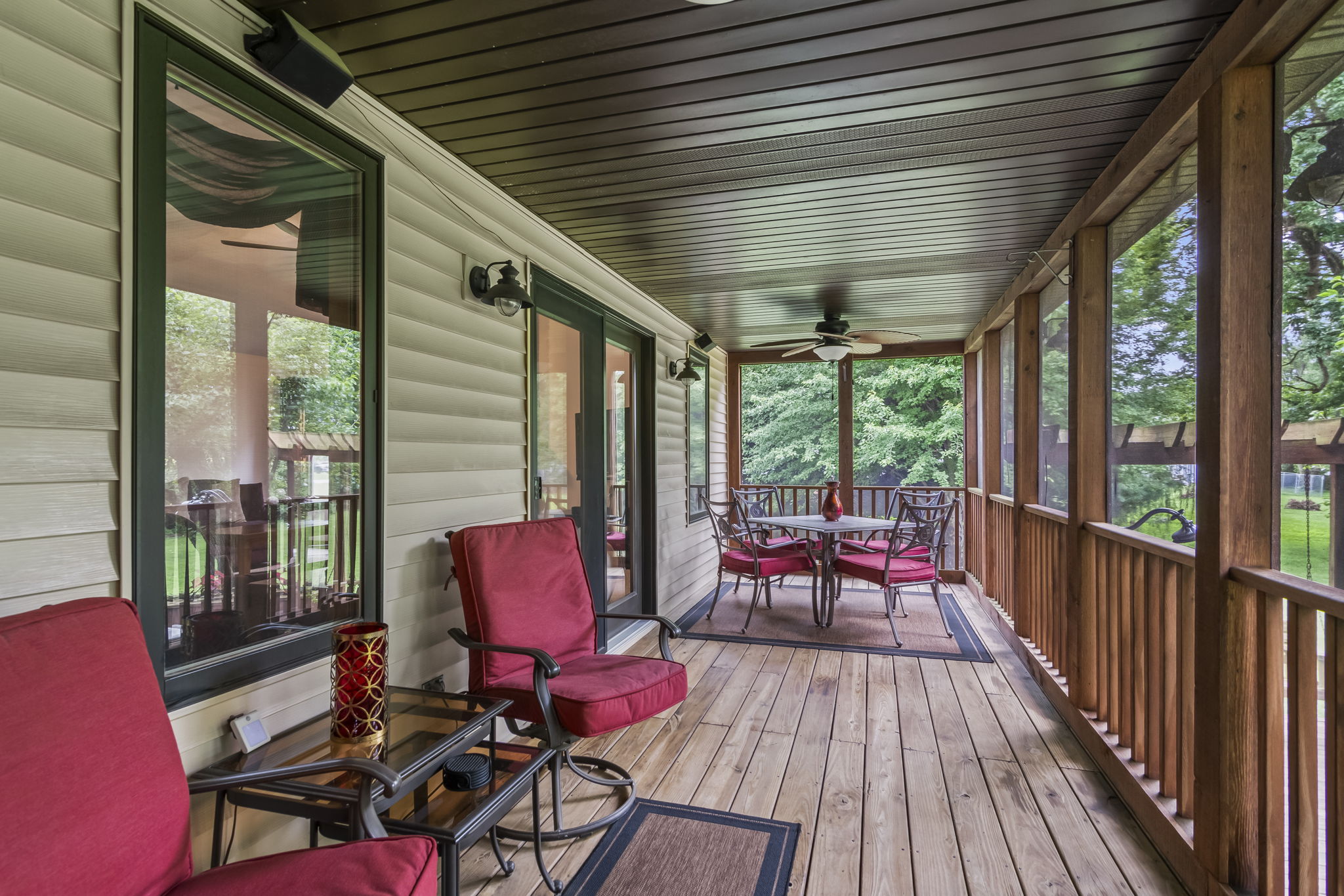 Screened-in Porch