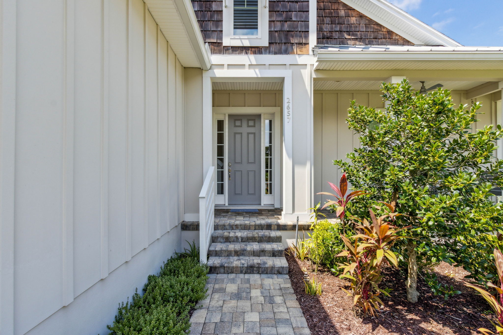 Front Entry Detail