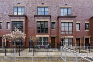 2657 N Hermitage Ave - Matt Liss_001