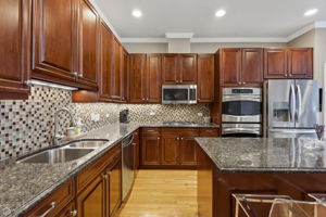 2657 N Hermitage Ave - Matt Liss_015