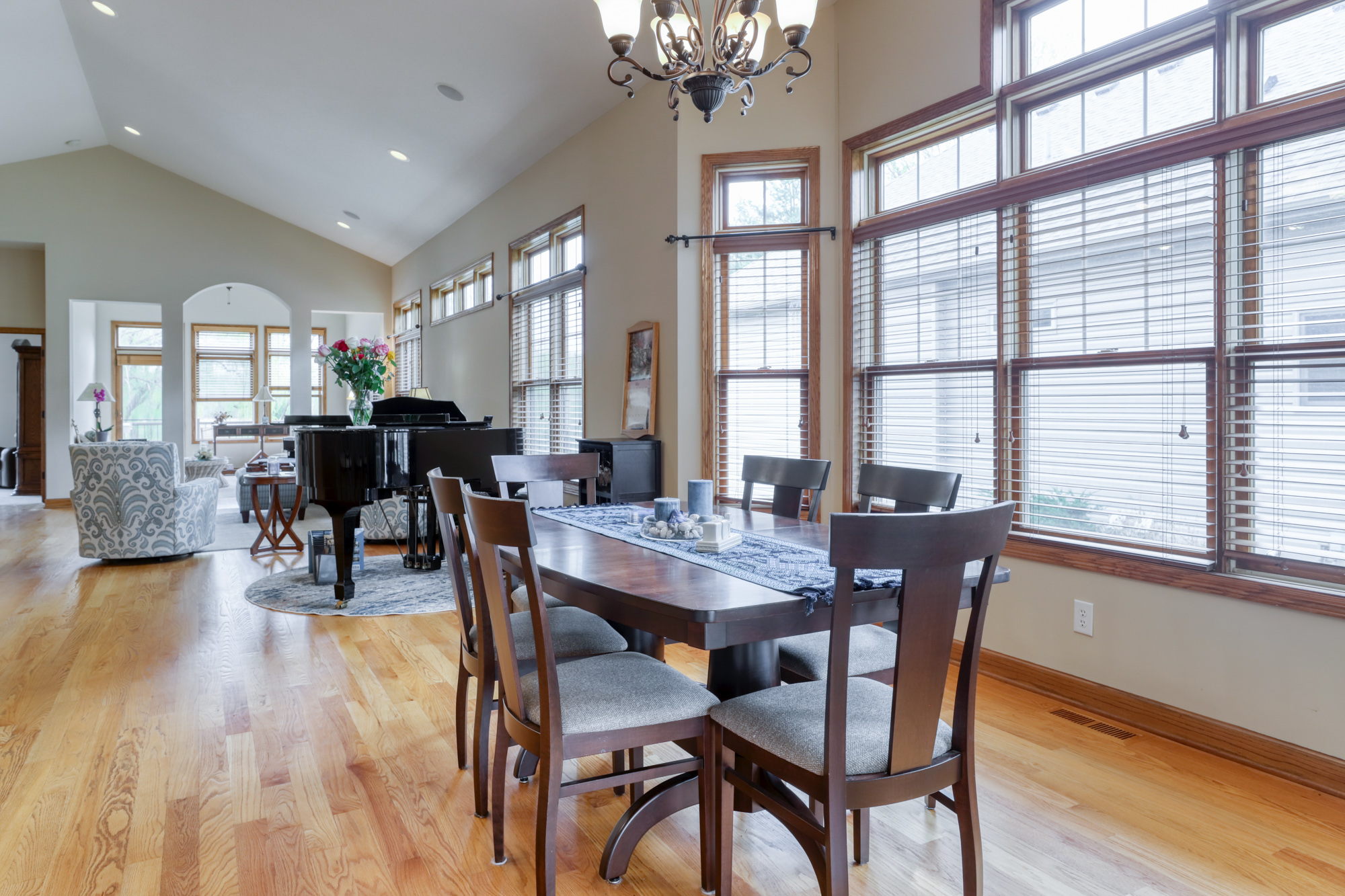 2658 Bartylla Ct, White Bear Lake, MN 55110, USA Photo 5