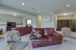 2658 Bartylla Ct, White Bear Lake, MN 55110, USA Photo 31