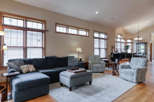 2658 Bartylla Ct, White Bear Lake, MN 55110, USA Photo 15
