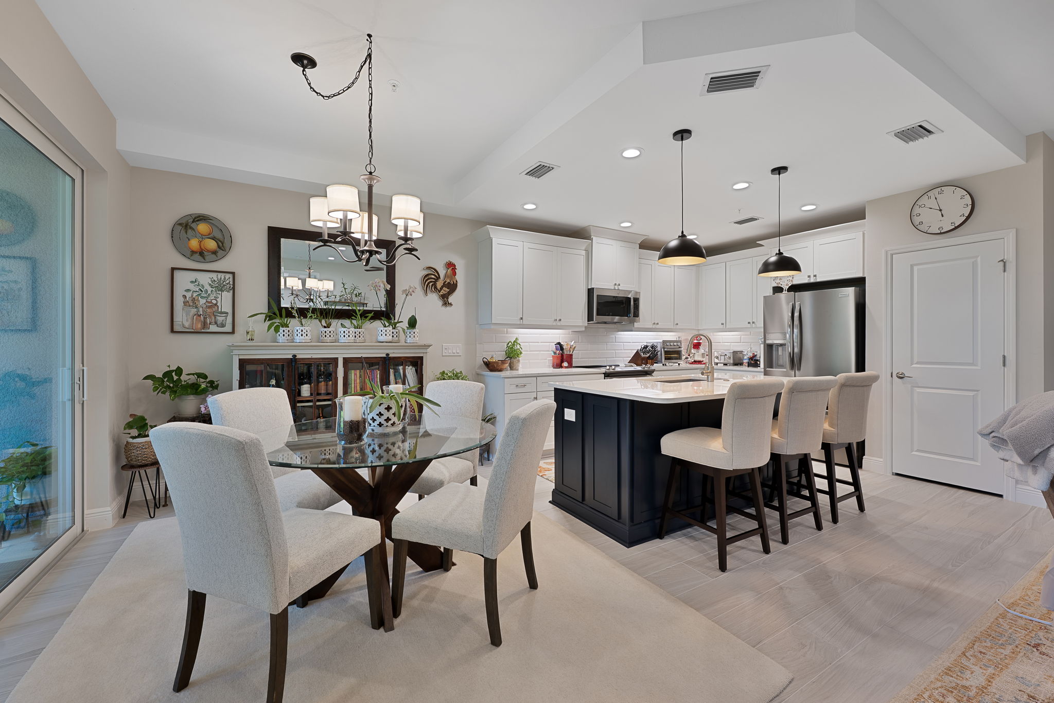 Dining - Breakfast Bar