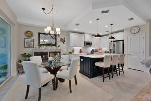 Dining - Breakfast Bar