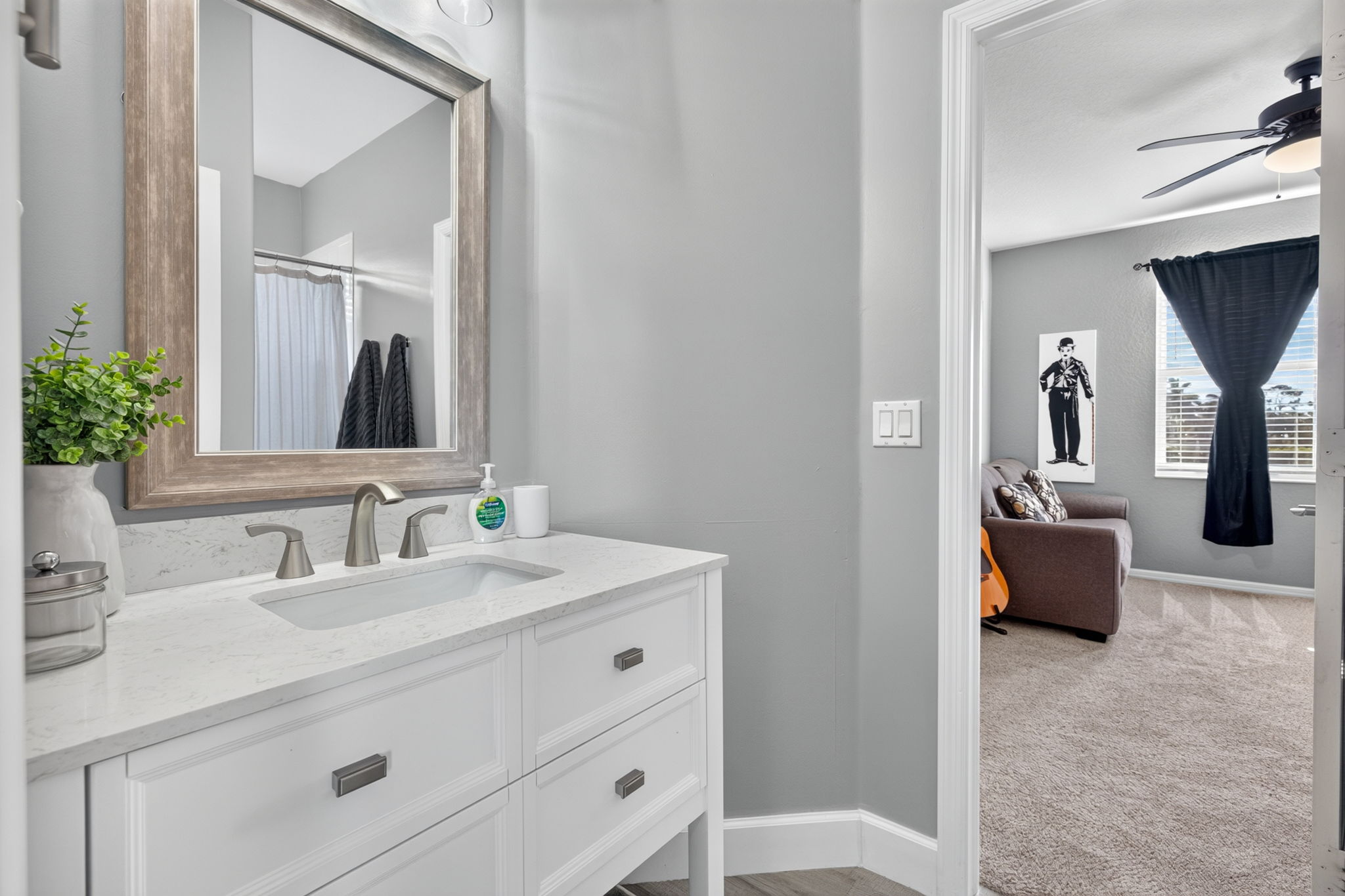Guest Bathroom 2 - 1 of 2