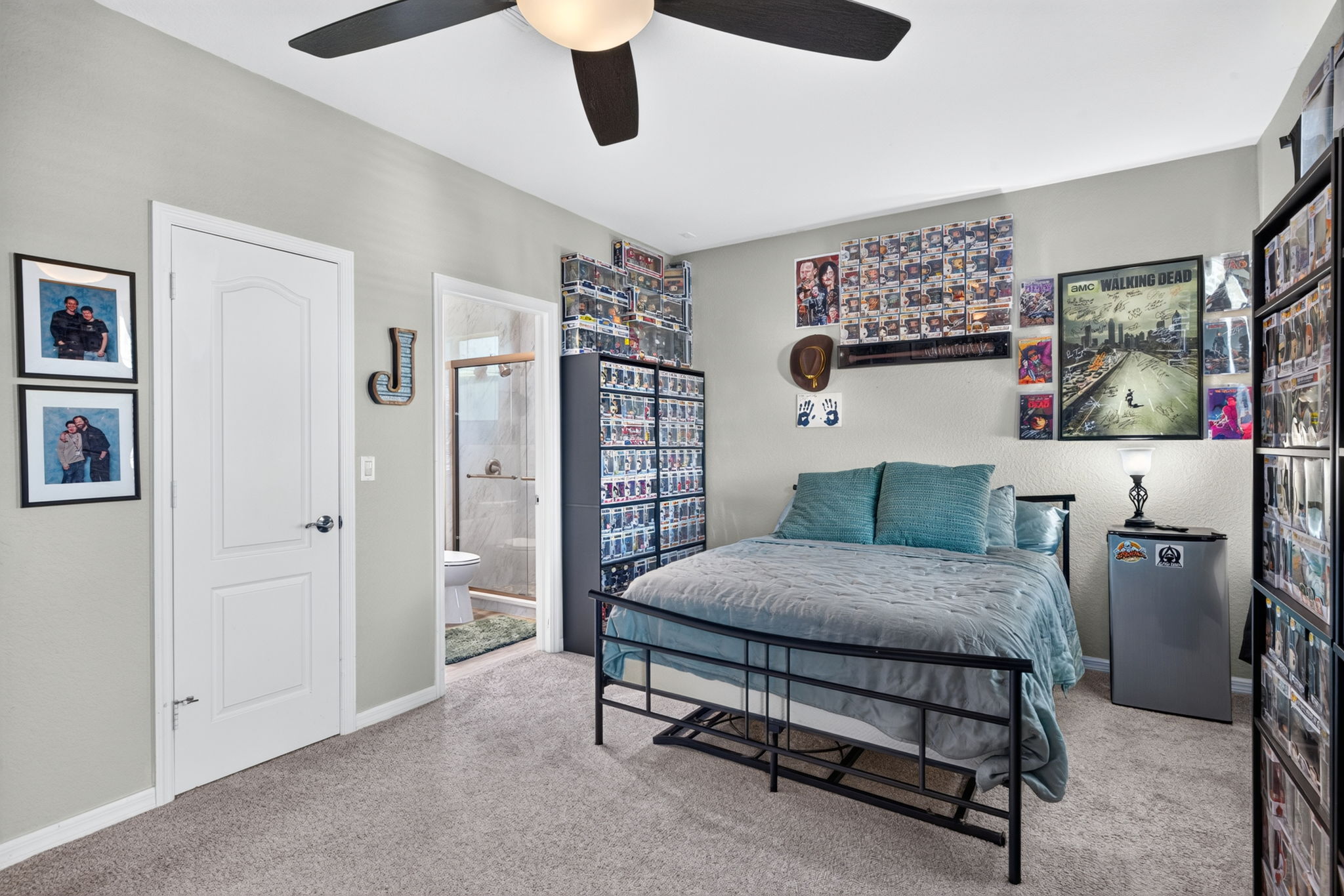 Guest Bedroom 1 - 3 of 3