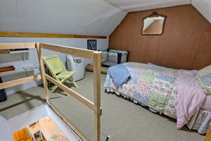  Photo 32