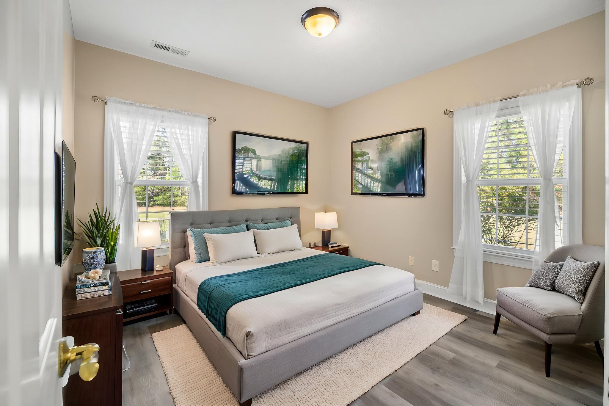 23 virtually staged.jpeg