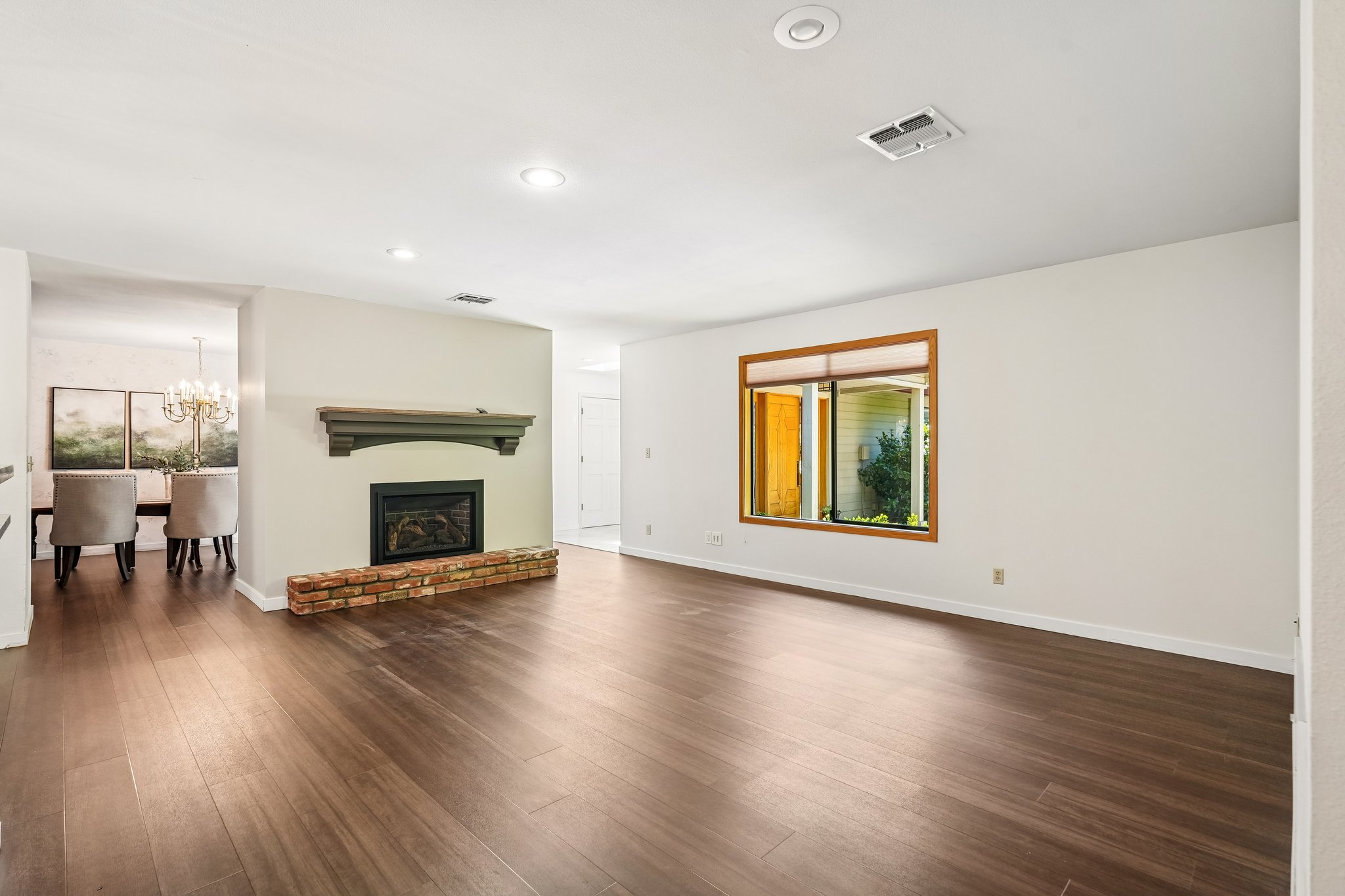Glenview Dr-S1706-008.jpg