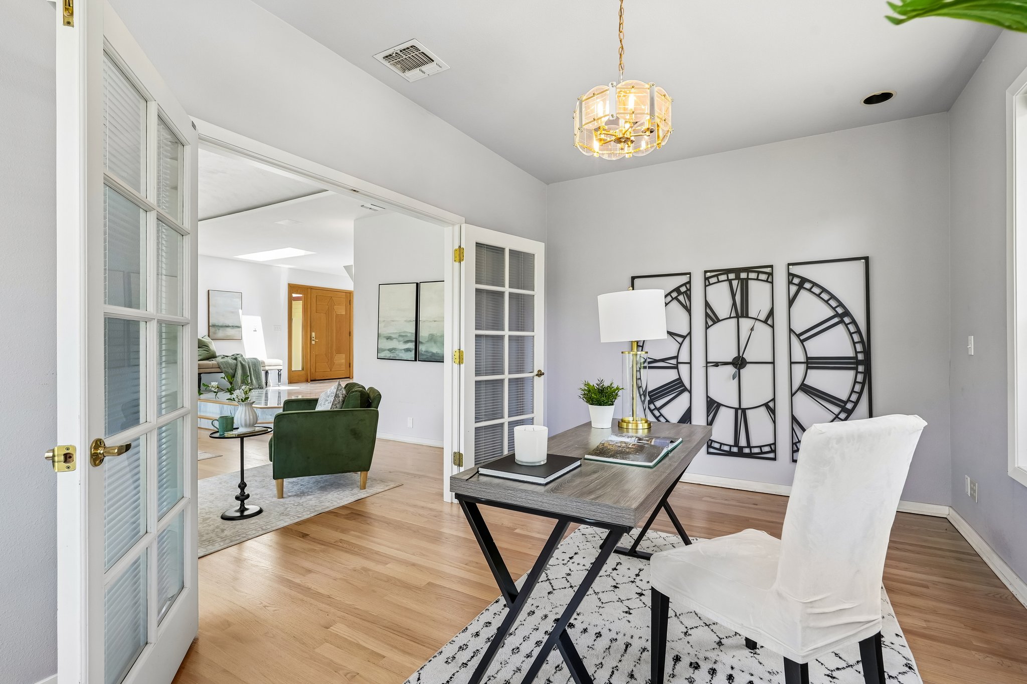 Glenview Dr-S1706-025.jpg