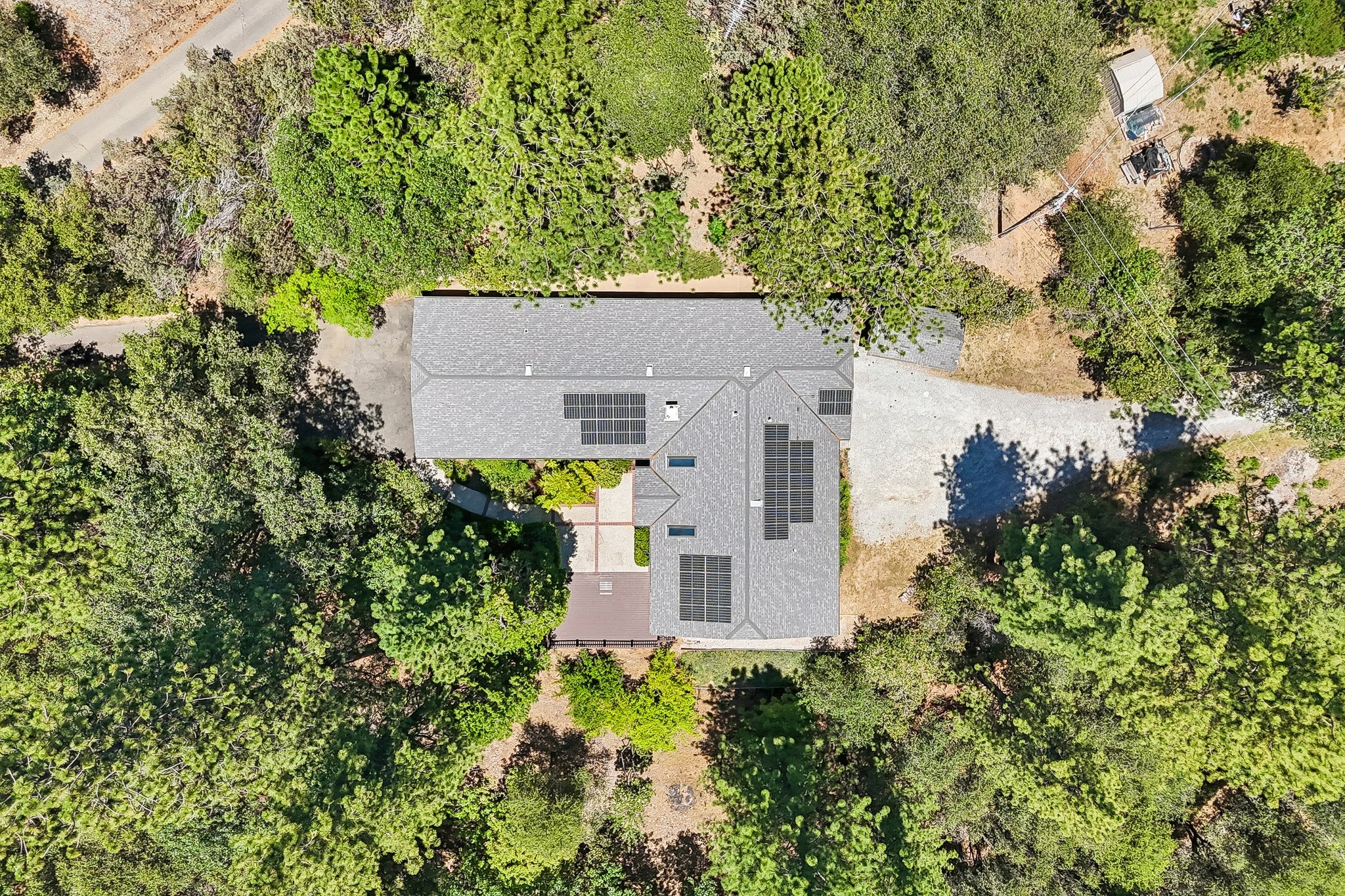 Glenview Dr-S1706-047.jpg
