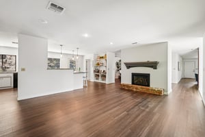 Glenview Dr-S1706-009.jpg