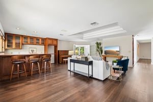 Glenview Dr-S1706-018.jpg