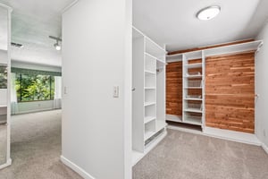 Glenview Dr-S1706-032.jpg