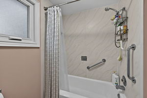  Photo 45
