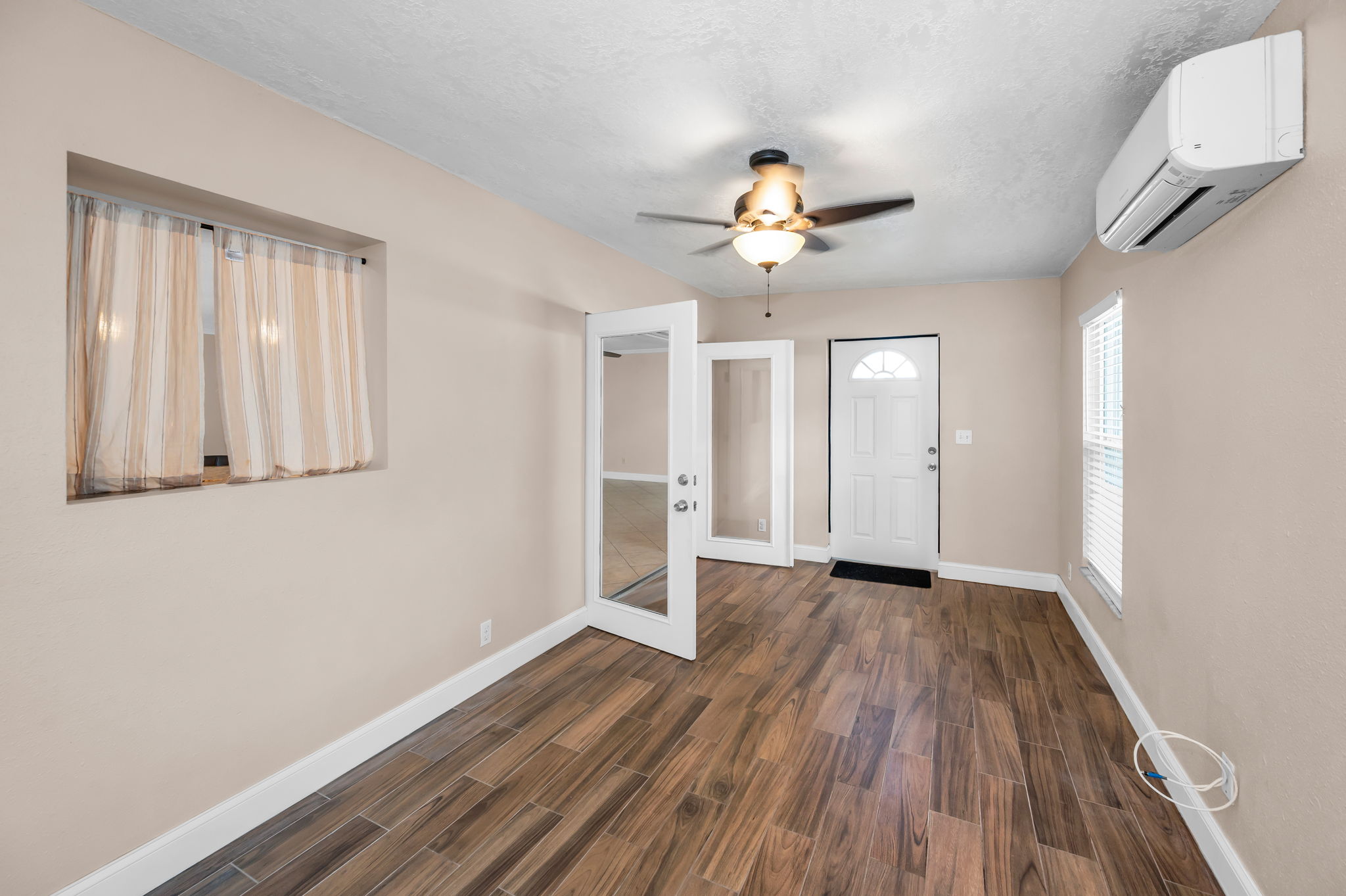 Family Room2