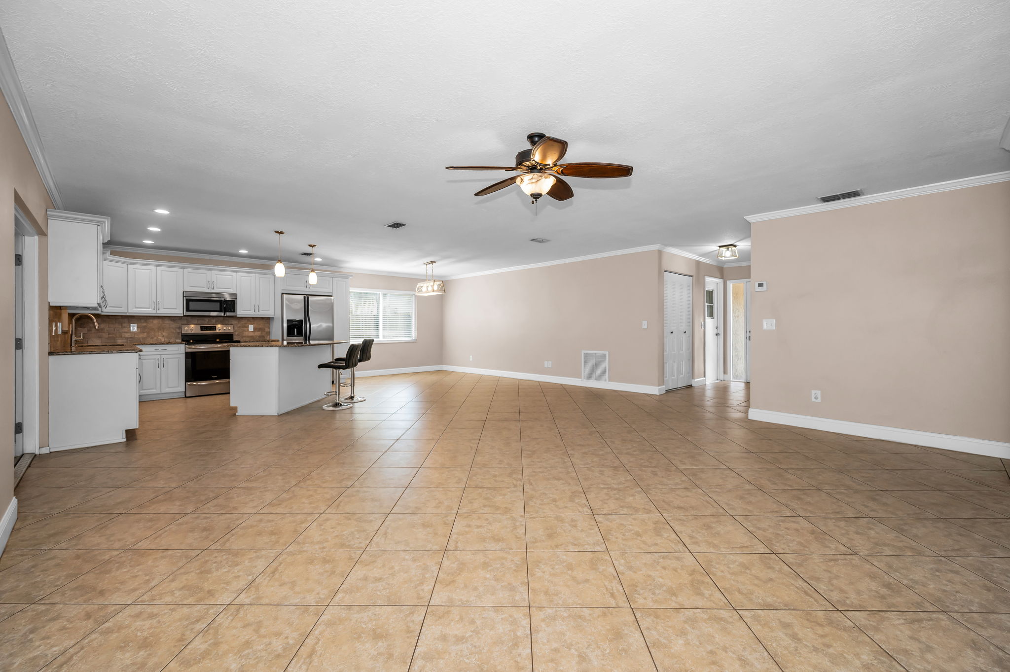 Living Room4
