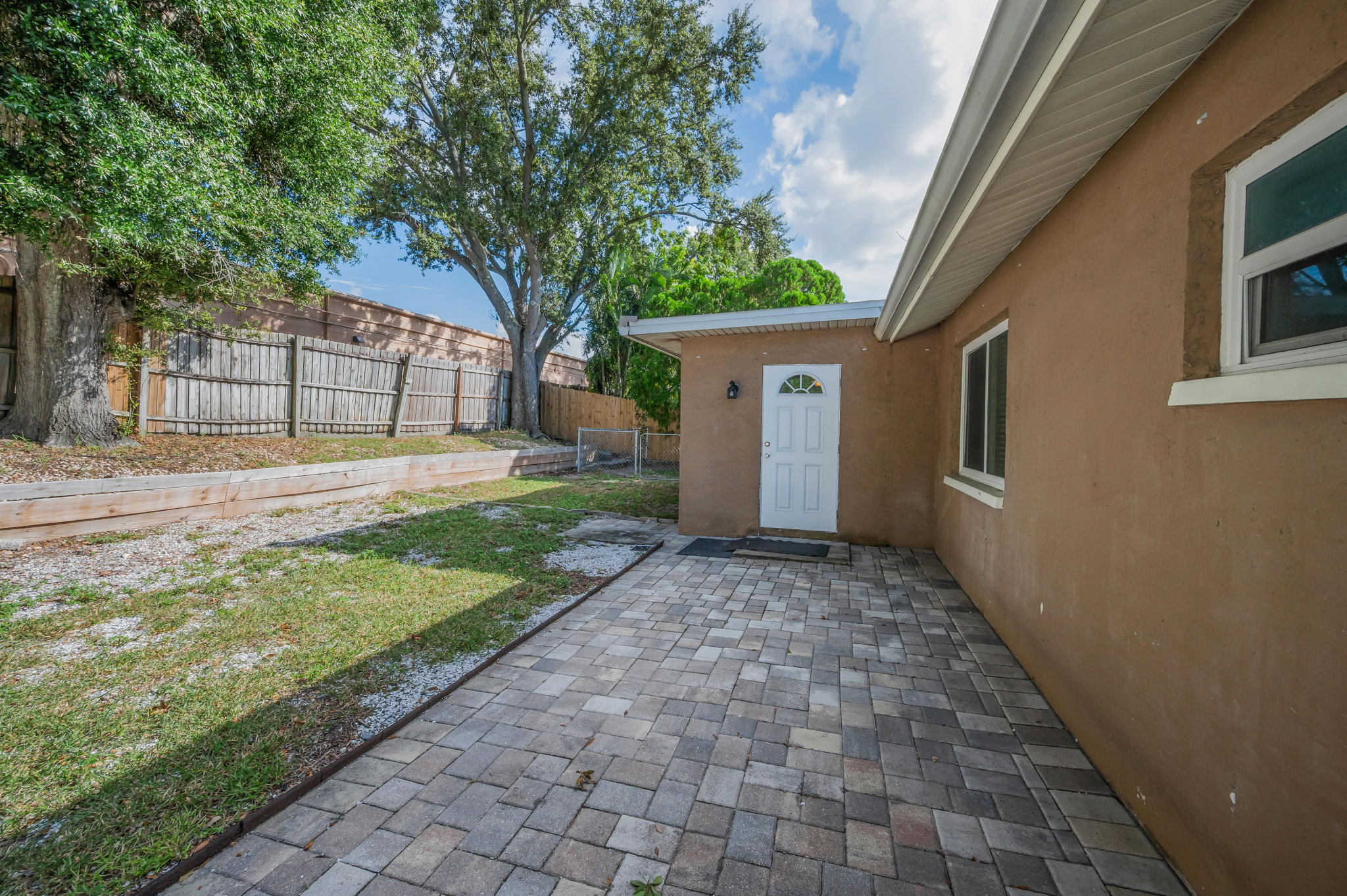 Patio2