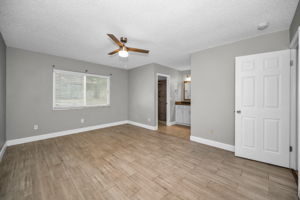 Primary Bedroom1a