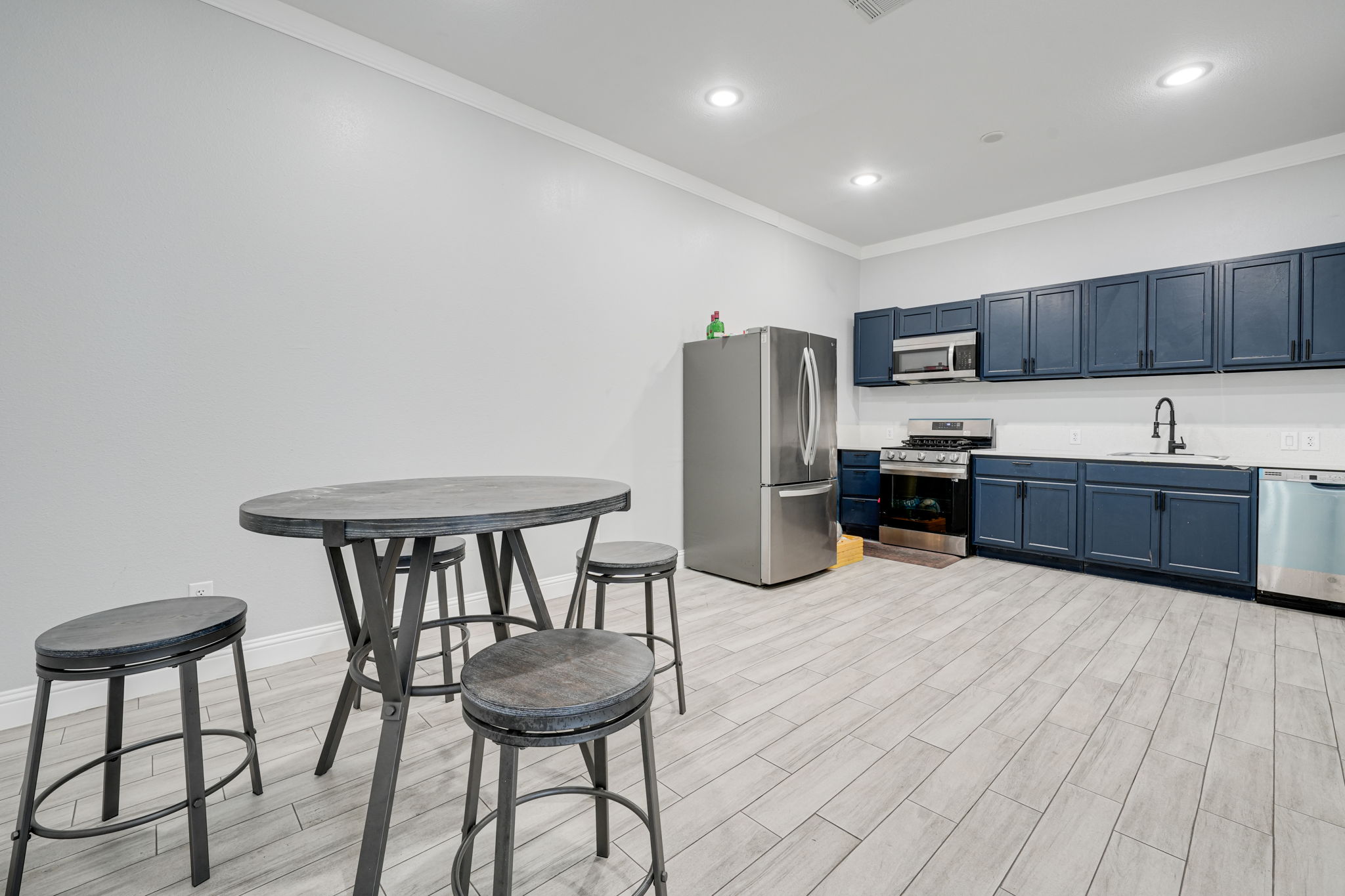 Kitchen and Cafeteria