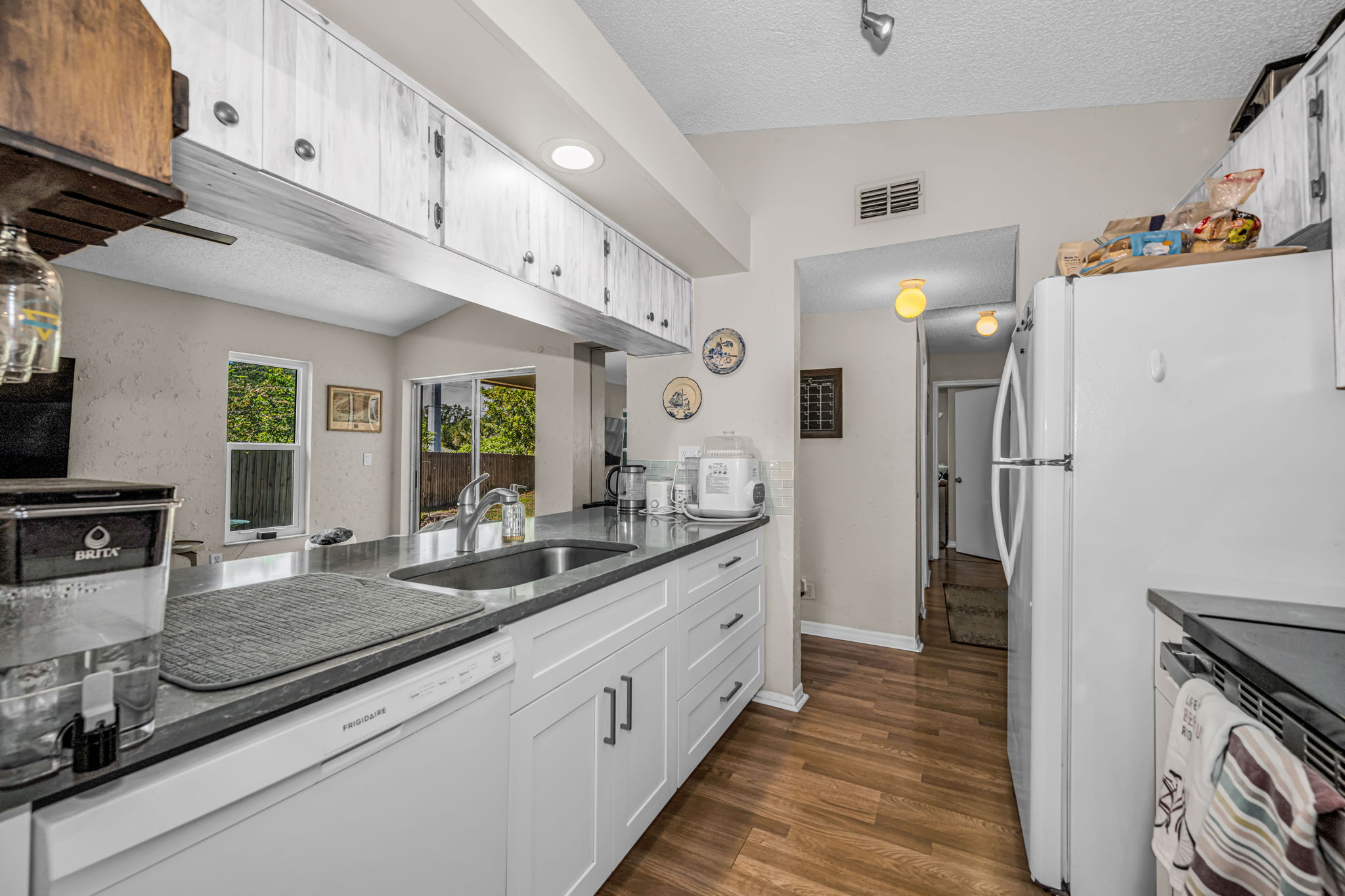 Kitchen 1-e