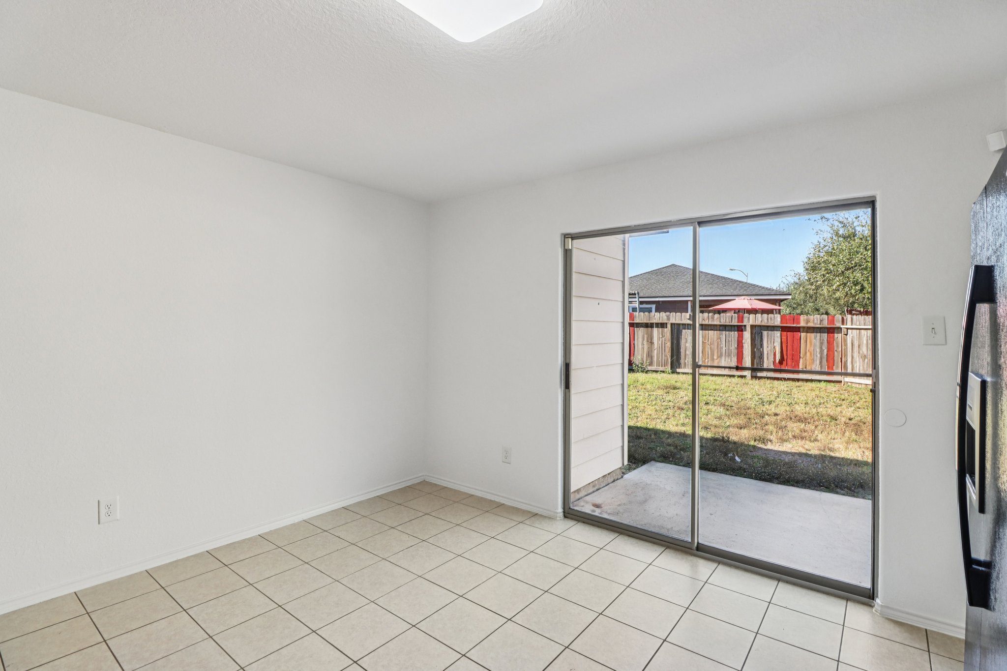 Cyrus Hill Dr-S0301-015.jpg