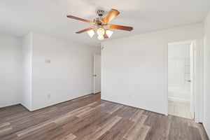 Cyrus Hill Dr-S0301-024.jpg