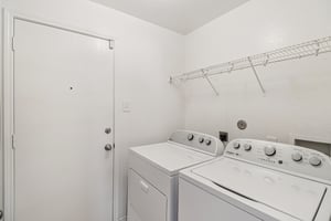 Cyrus Hill Dr-S0301-027.jpg