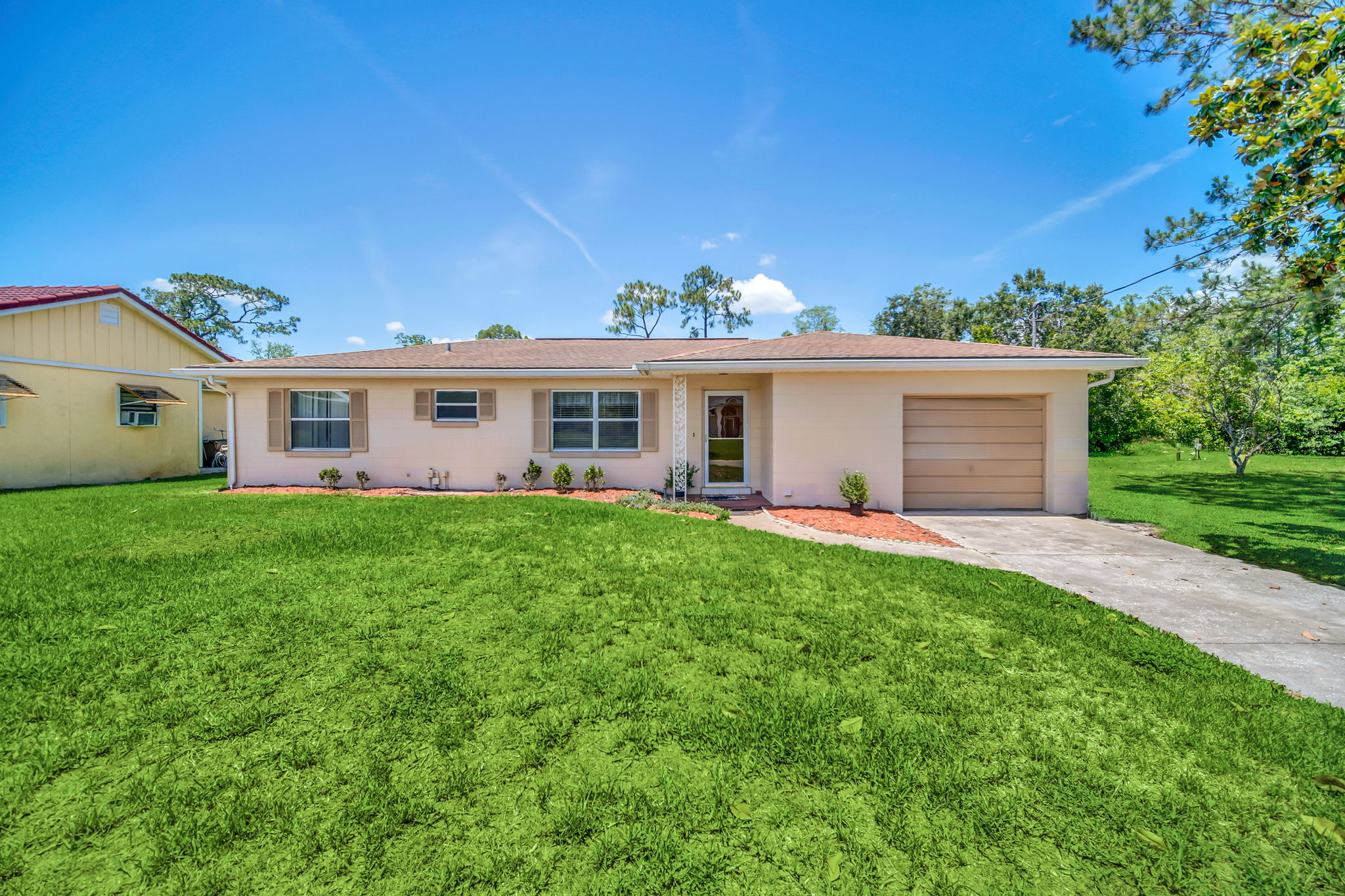 26632 E Cove Dr, Tavares, FL 32778, USA Photo 1