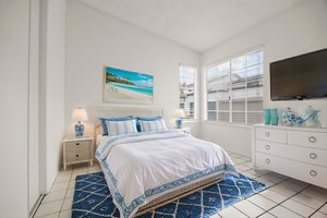 Upmarketmedia_2664Fog-69 virtually staged.jpg