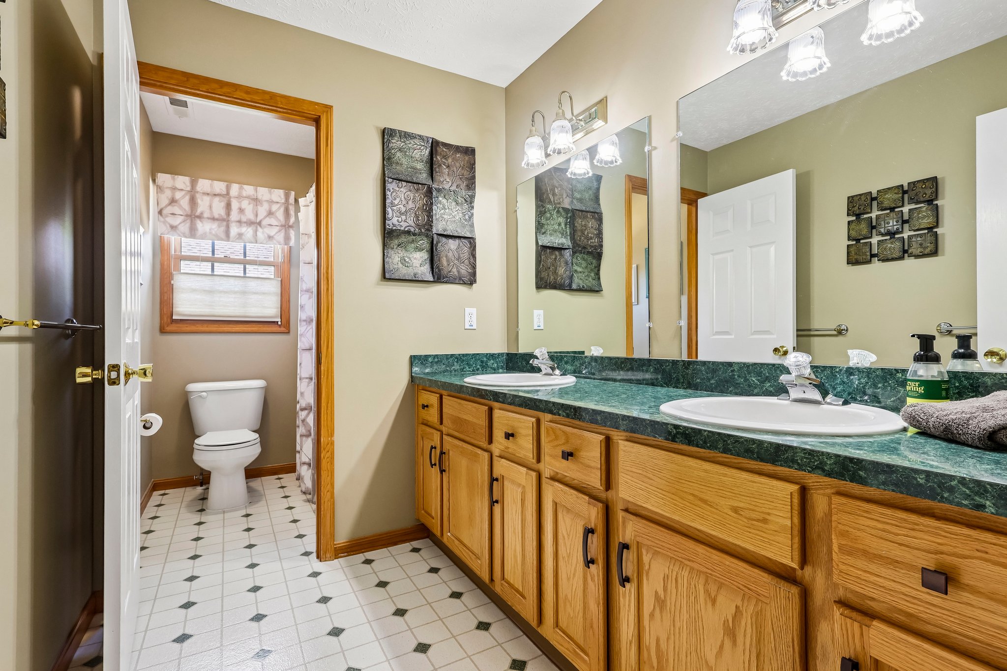 Primrose Ln-S2905-031.jpg